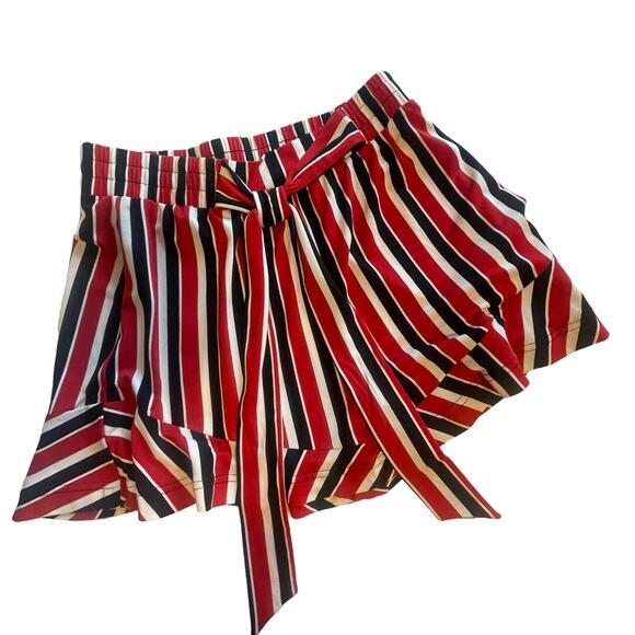 Express NEW High Waisted Striped Ruffle Shorts Womens Small Red Black White NWT - Picture 5 of 10